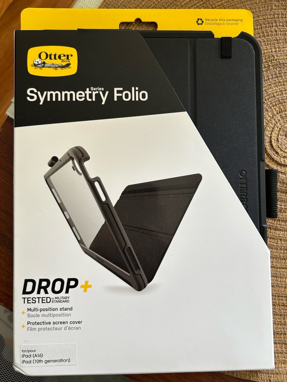OtterBox Symmetry Folio Tablet Case - Black for iPad (A16 / 10th generation) - Picture 4 of 5